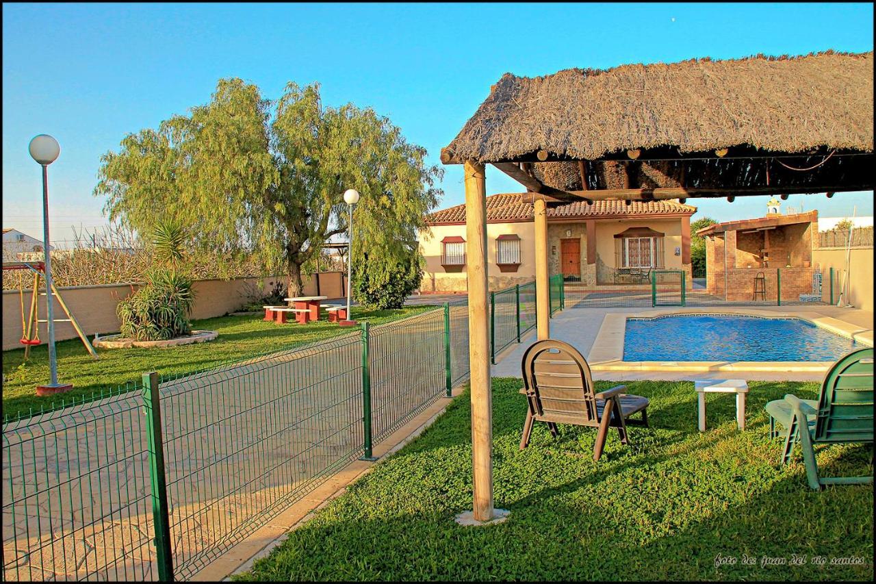 Вілла Mi Oasis Коніль-де-ла-Фронтера Екстер'єр фото