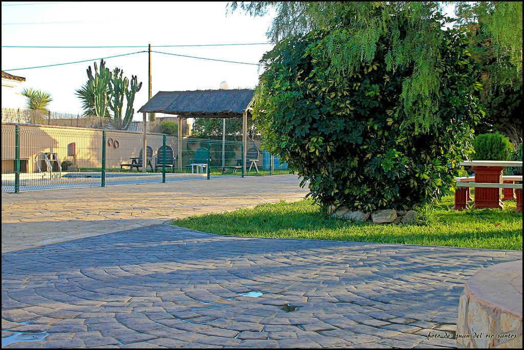 Вілла Mi Oasis Коніль-де-ла-Фронтера Екстер'єр фото